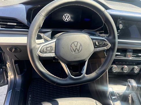 Used 2022 Volkswagen Taos SE image 14