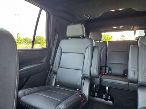 Used 2021 Chevrolet Tahoe LT w/ LT Signature Package AWD/4WD image 25