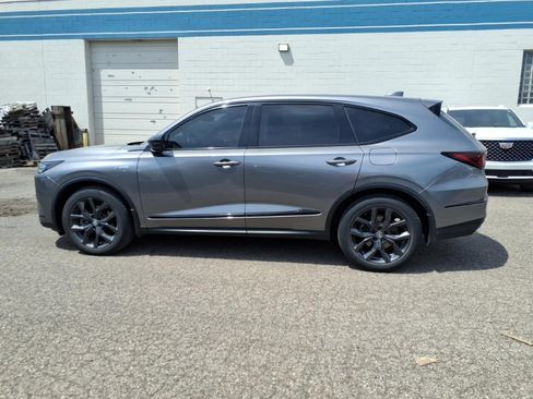 Used 2022 Acura MDX A-Spec AWD/4WD image 2