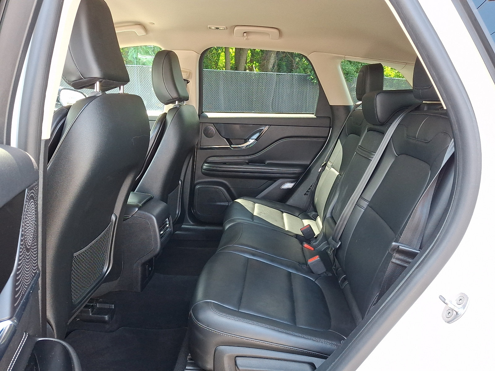 Used 2023 Lincoln Corsair FWD image 10