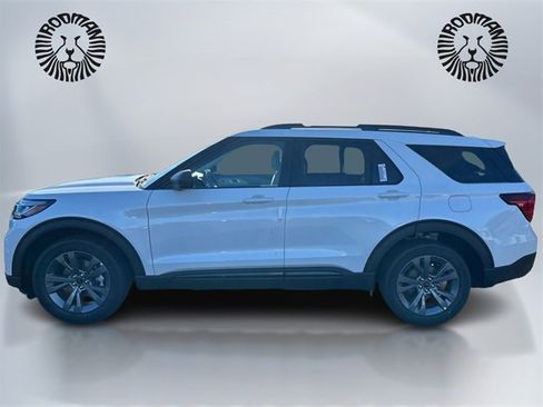 New 2026 Ford Explorer Active image 8