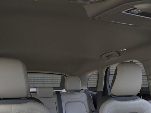 New 2025 Lincoln Corsair Reserve image 22