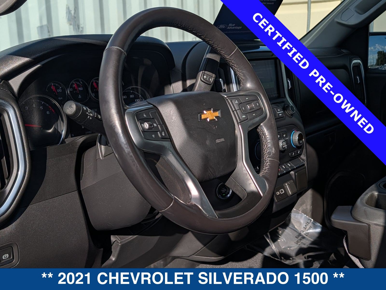 Used 2021 Chevrolet Silverado 1500 LT AWD/4WD image 22