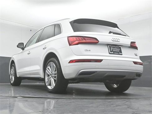Used 2018 Audi Q5 Prestige w/ Prestige Package image 44