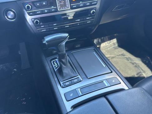 Used 2020 Genesis G80 3.8 RWD image 23