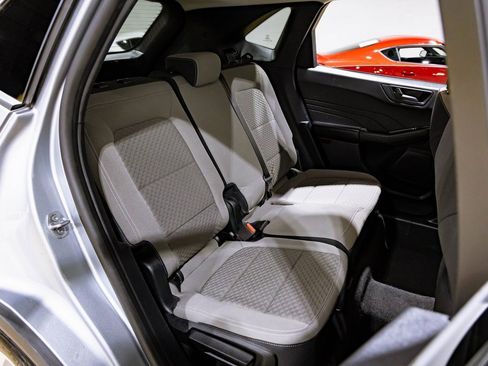 Used 2022 Ford Escape SE w/ Cold Weather Package image 30