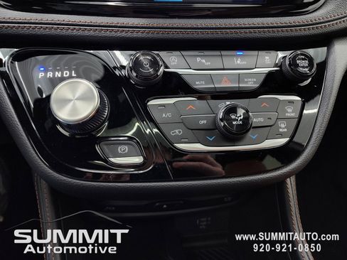 New 2026 Chrysler Pacifica Pinnacle image 48