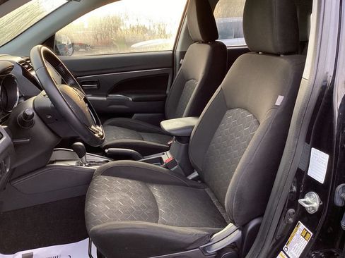 Used 2021 Mitsubishi Outlander Sport SE FWD image 12