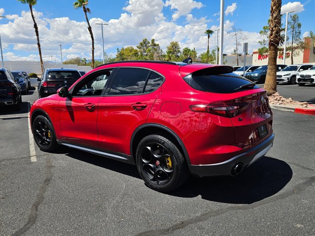 Used 2022 Alfa Romeo Stelvio Ti w/ Active Assist Plus Package AWD/4WD image 8