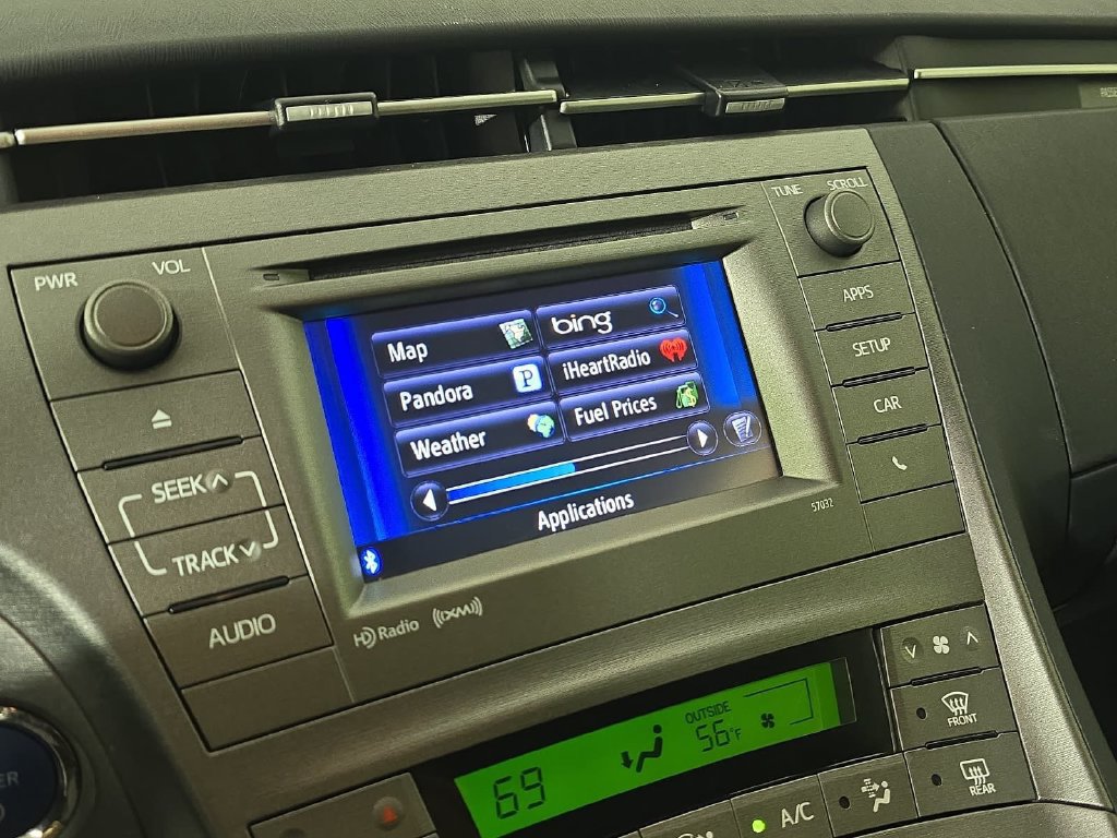 Used 2015 Toyota Prius Persona Series FWD image 17
