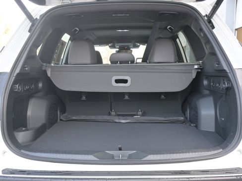 Used 2025 Subaru Forester Limited image 35