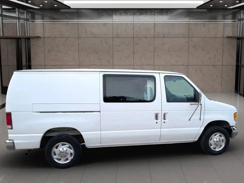Used 1995 Ford E-250 and Econoline 250 Heavy-Duty RWD image 4