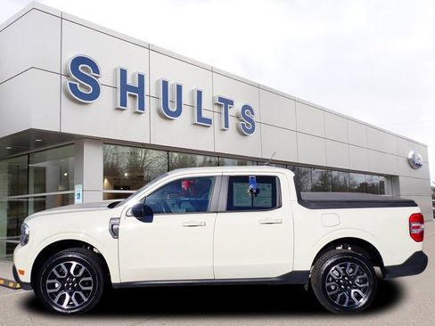 Certified 2024 Ford Maverick Lariat image 2