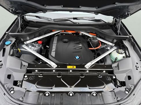 New 2026 BMW X5 xDrive50e w/ M Sport Package image 22