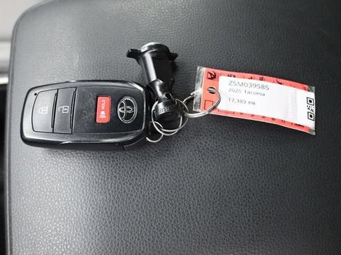 Used 2025 Toyota Tacoma SR5 RWD image 9