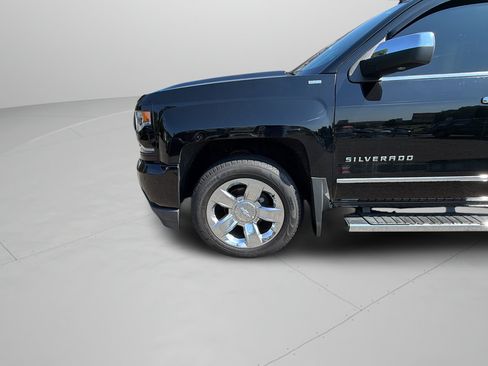 Used 2018 Chevrolet Silverado 1500 LTZ Z71 w/ LTZ Plus Package AWD/4WD image 31