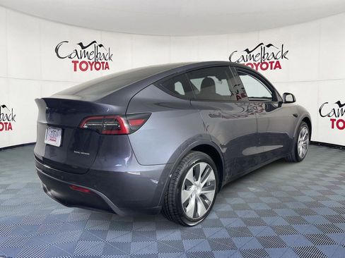 Used 2022 Tesla Model Y Long Range AWD/4WD image 7