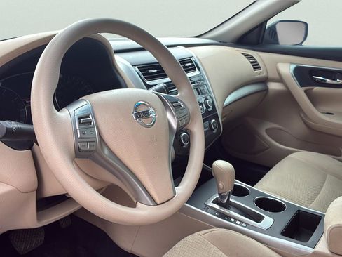 Used 2015 Nissan Altima 2.5 S w/ Power Driver Seat Package FWD image 24
