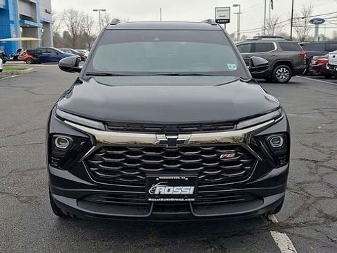 Used 2025 Chevrolet TrailBlazer RS w/ Convenience Package image 3