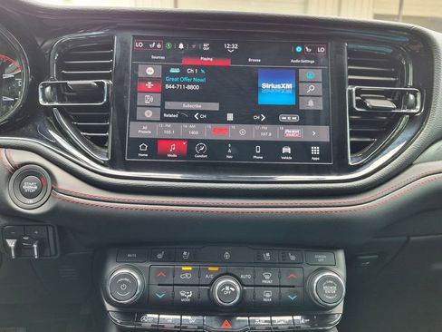 Used 2025 Dodge Durango GT AWD/4WD image 21