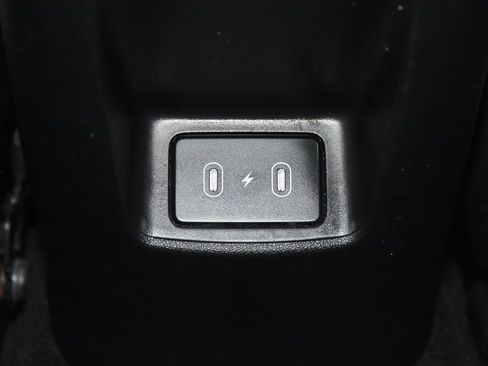 Used 2025 Hyundai Elantra SE FWD image 28