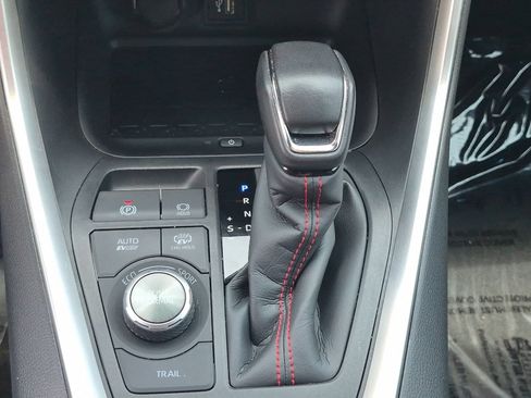 Certified 2025 Toyota RAV4 XSE AWD/4WD image 20