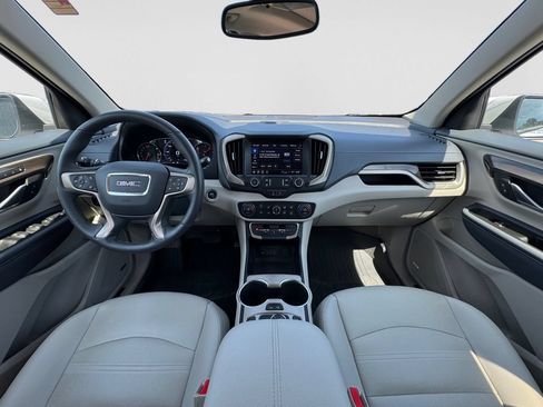 Used 2024 GMC Terrain Denali w/ Denali Premium Package AWD/4WD image 15