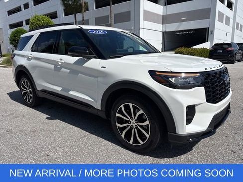 Used 2026 Ford Explorer ST-Line AWD/4WD image 1