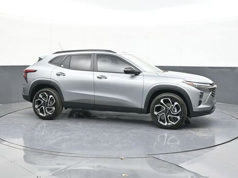 New 2026 Chevrolet Trax RS w/ Driver Confidence Package image 18