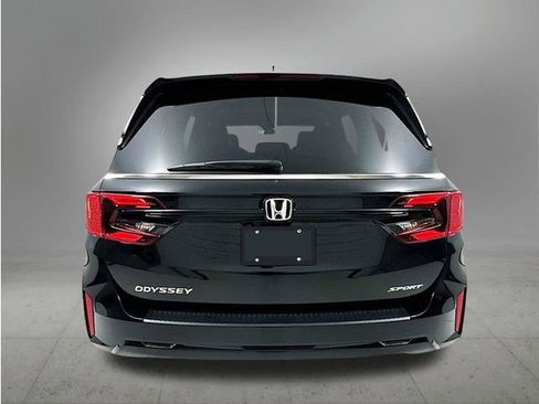 New 2026 Honda Odyssey Sport-L image 4