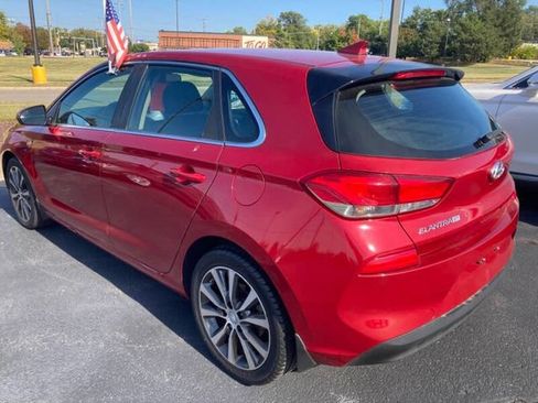 Used 2020 Hyundai Elantra GT FWD image 6