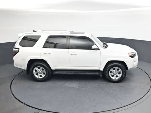 Used 2016 Toyota 4Runner SR5 Premium AWD/4WD image 23