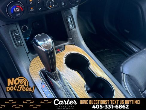 Used 2017 GMC Acadia Denali w/ Technology Package FWD image 17