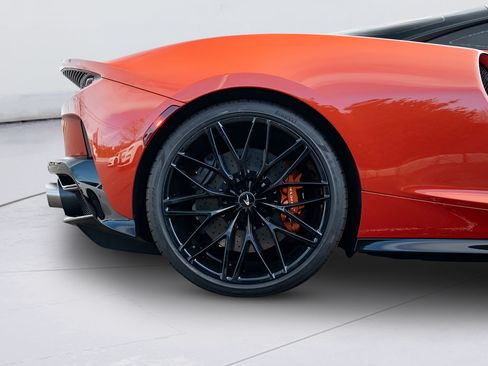 Used 2023 McLaren GT RWD image 35
