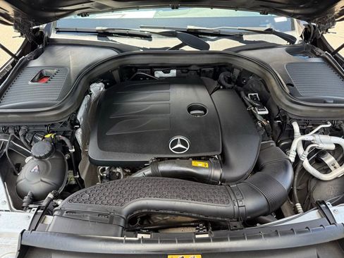 Used 2022 Mercedes-Benz GLC 300 4MATIC w/ Premium Package Lite image 14
