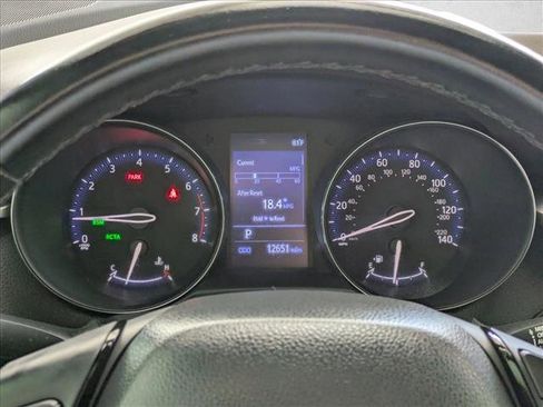 Used 2019 Toyota C-HR Limited FWD image 11