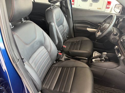 Used 2019 Nissan Kicks SR w/ SR Premium Package FWD image 15