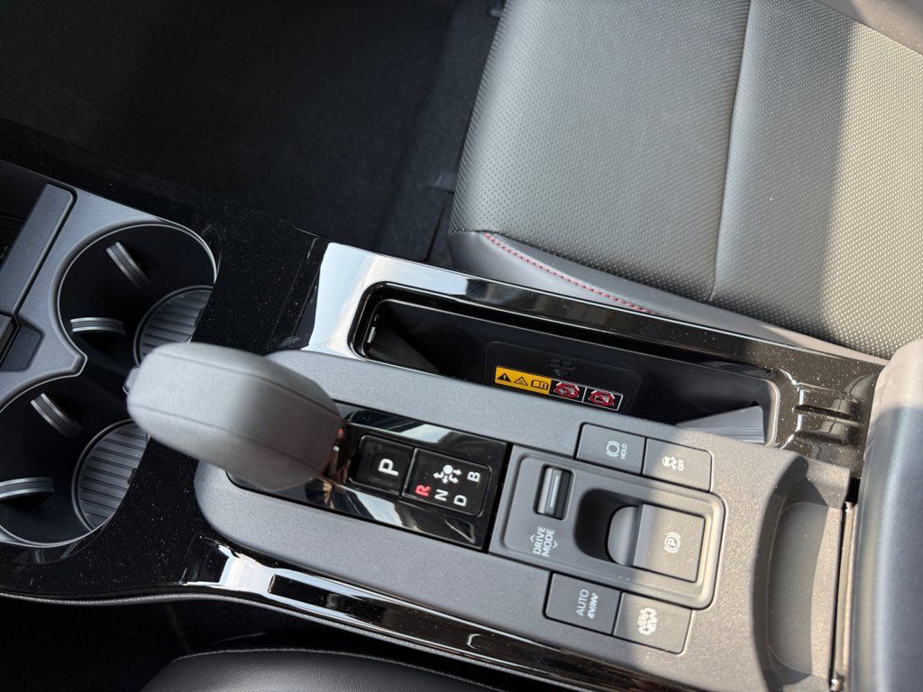 New 2026 Toyota Prius Plug-In Hybrid FWD image 37