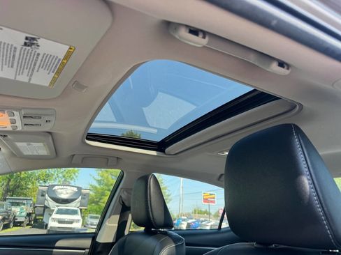 Used 2019 Toyota Corolla XLE FWD image 16