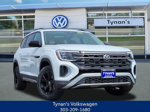 New 2026 Volkswagen Atlas Peak Edition image 1