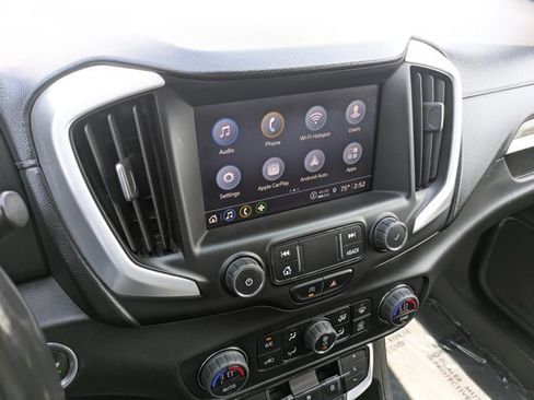 Used 2022 GMC Terrain SLT AWD/4WD image 12