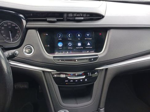 Used 2021 Cadillac XT5 Premium Luxury image 12