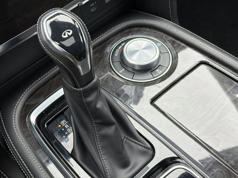 Used 2024 INFINITI QX80 Luxe image 21