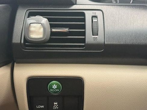 Used 2013 Honda Accord EX-L image 7