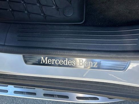 Used 2020 Mercedes-Benz GLE 350 4MATIC image 23
