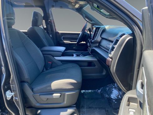 Used 2024 RAM 2500 Big Horn w/ Night Edition AWD/4WD image 15