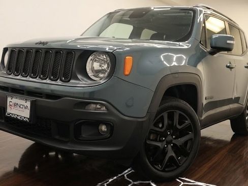 Used 2017 Jeep Renegade Altitude AWD/4WD image 43