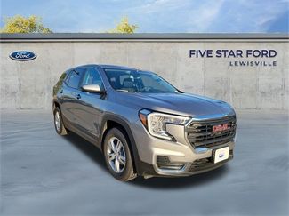 Used 2024 GMC Terrain SLE video 1