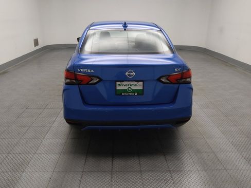Used 2020 Nissan Versa SV FWD image 6