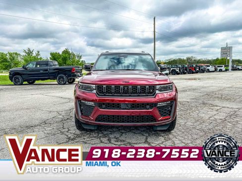 New 2026 Jeep Grand Cherokee L Summit w/ Obsidian Package AWD/4WD image 2